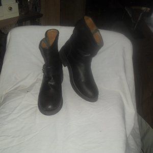 Black leather boots size 9